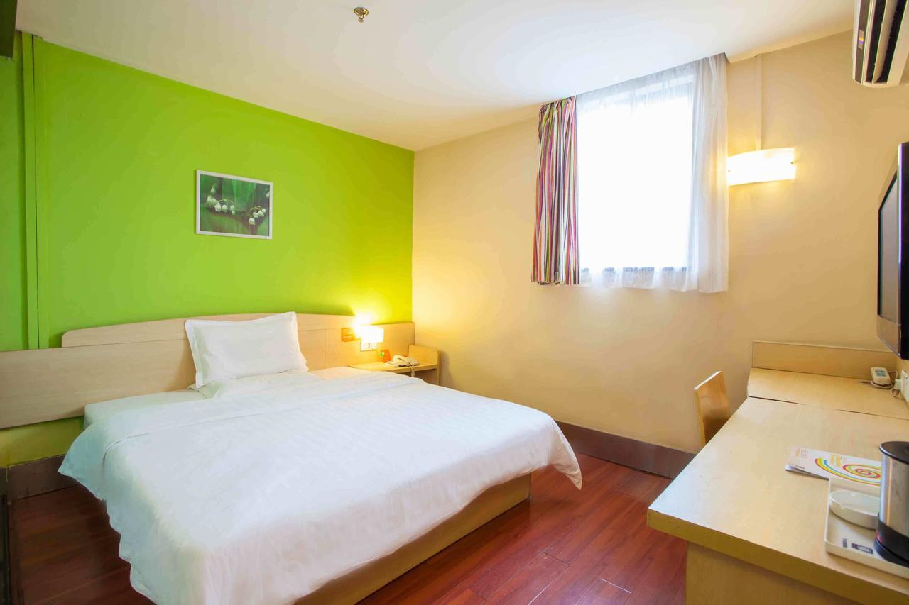 7Days Inn Wuhan Airport Panlong City Ngoại thất bức ảnh
