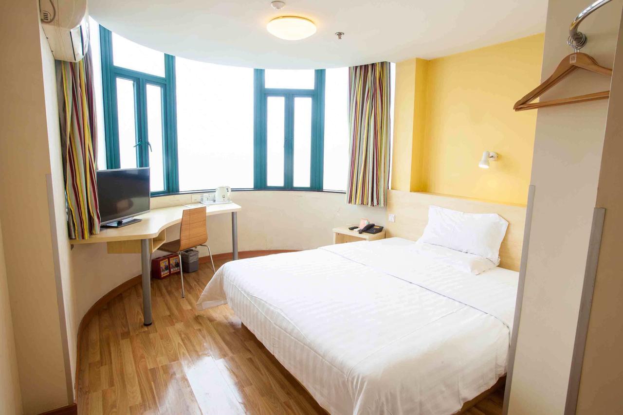 7Days Inn Wuhan Airport Panlong City Ngoại thất bức ảnh